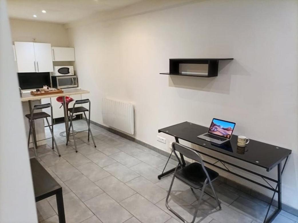 Charmant Studio A La Croix Rousse Avec Patio Lyon Ngoại thất bức ảnh